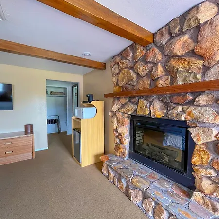 Bryce Canyon Pines Lodge-2