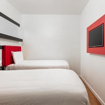 Tune Hotel Liverpool-3