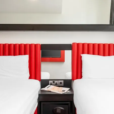 Tune Hotel Liverpool-2
