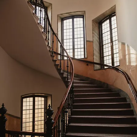 Home Hotel Borgen-3