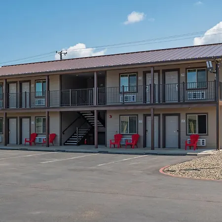 Town Motel-3