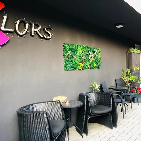 Colors Boutique-2