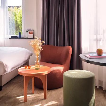 STAYERY Cologne Sülz-3