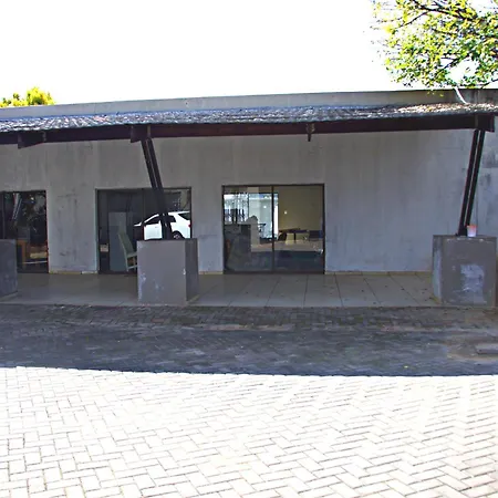 Greenboat Guesthouse-3