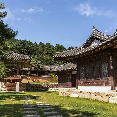 Rakkojae Hahoe Hanok Hotel-2
