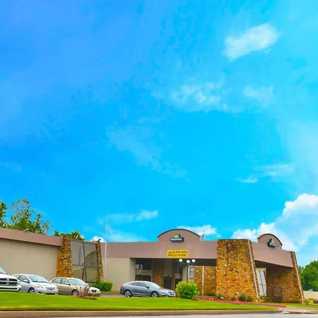 Days Inn By Wyndham Southern Hills/Oru-3
