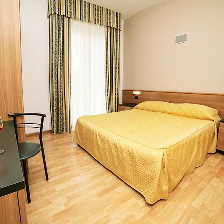 Hotel Mary Rose-3