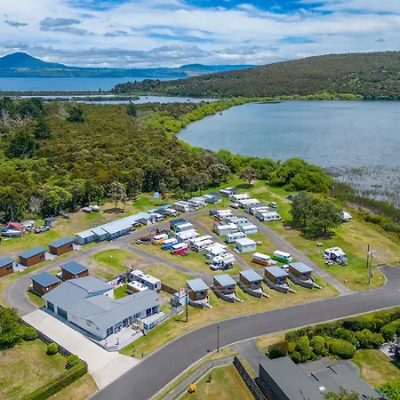 Motuoapa Bay Holiday Park-2