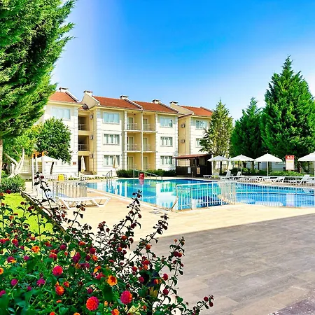 Airport Club Onat Garden Tatil Koeyue-3