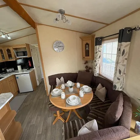 152 North Happy Days Holiday Homes-3