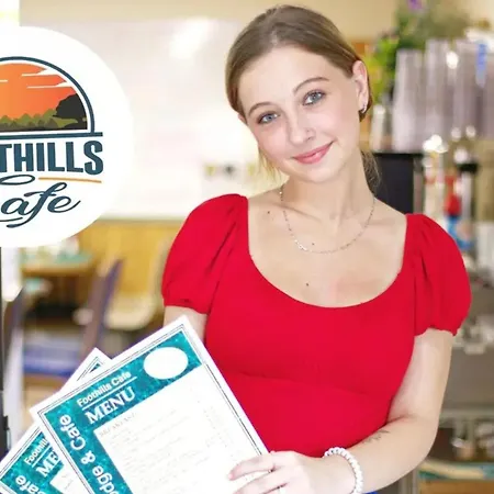 Foothills Lodge & Diner-3