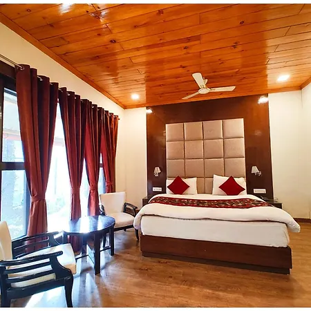 A Premium Hotel Blue - Moon Near Lake And Temple - Hygiene & Spacious Room - Best Hotel In Bhimtal-2