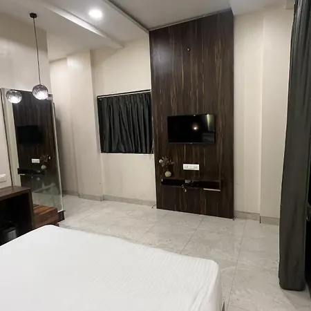 Hotel Ranjeet-2