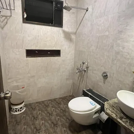Hotel Ranjeet-3