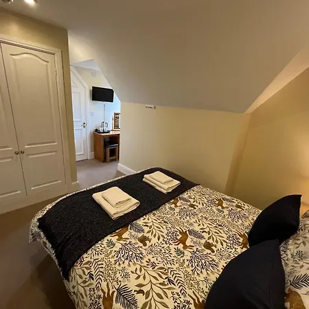 The Shoe Inn Rooms-3