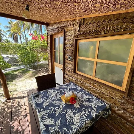 Pension Bounty Rangiroa - Art Gallery & Tropical Garden-2