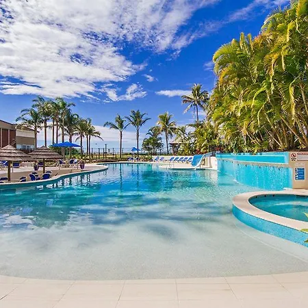 Royal Palm Resort On The Beach-2