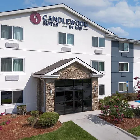 Candlewood Suites Jacksonville Southpoint-3