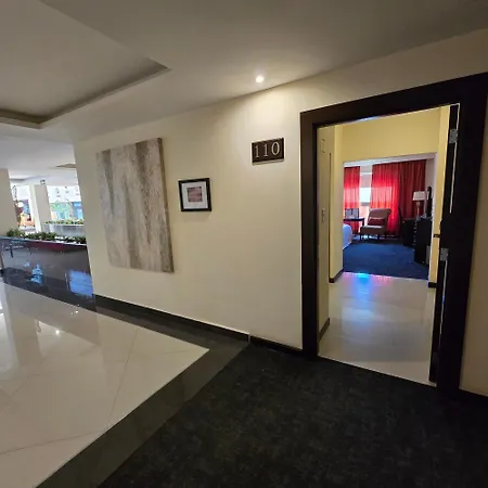 Hotel Two Select-2