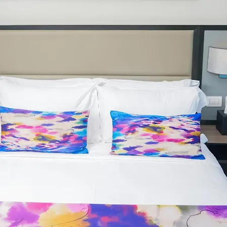 Savoy Hotel Manila Near Airport Naia Terminal 3 Mnl-2