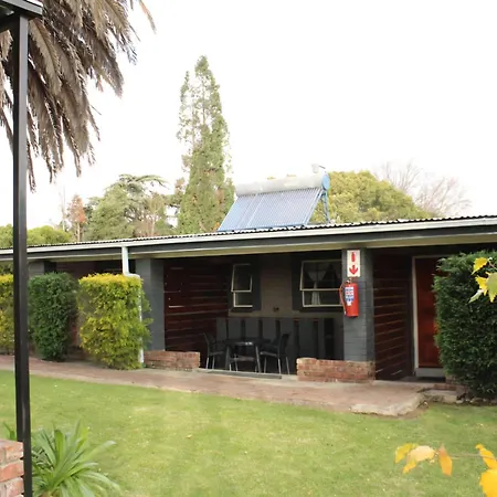 Livingwaters Self-Catering Accommodation-3