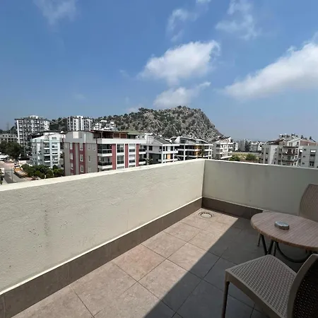 Golden World Suite Hotel-2