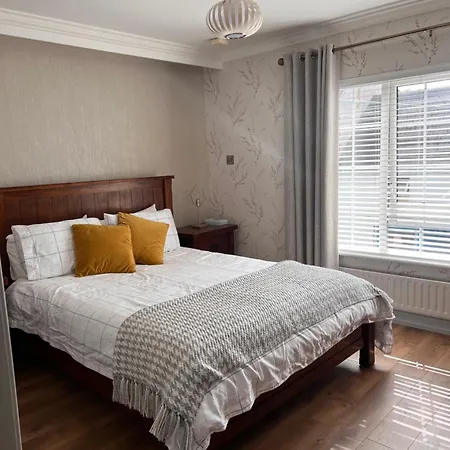 The Strand Road Guest House-2