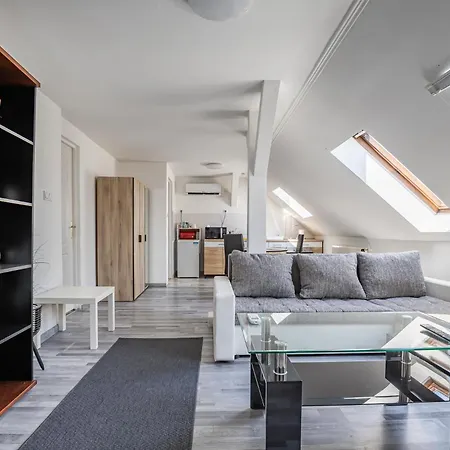 Venus Apartments - Mira Nest-2