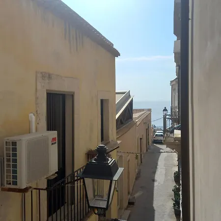 Lanterne Magiche Ortigia Suites-2