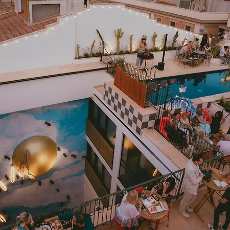 Hotel Divino Figueres By Fimedhotels-3