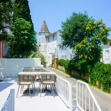 Palm Villa Büyükada-3