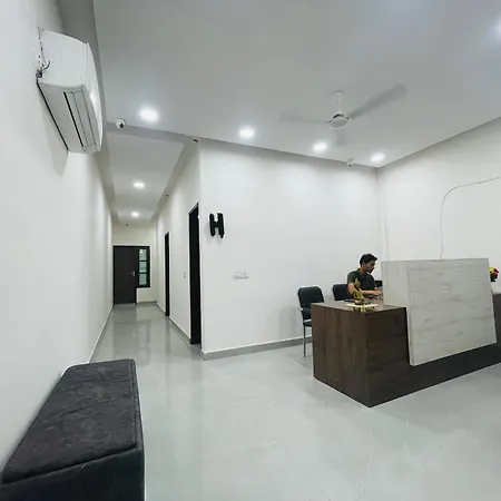 Hotel Elite Grand-3