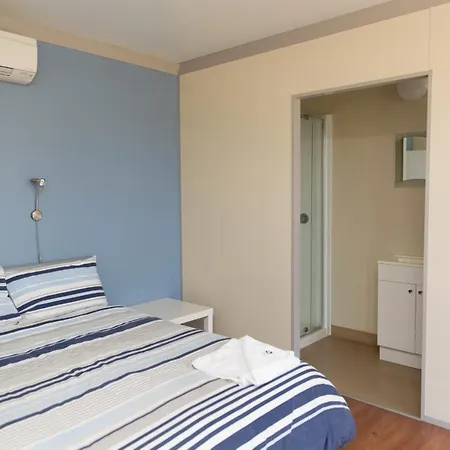 Merinda Village Hotel - Country Pub Stay - Just Off Bruce Highway-3