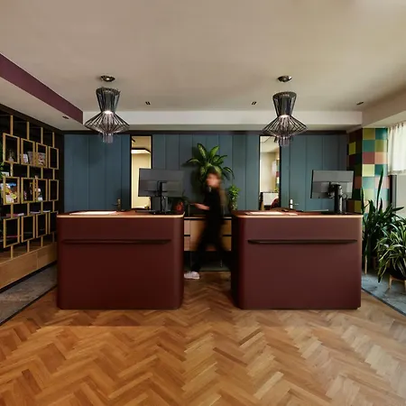Henriette Stadthotel ex Das Capri-3