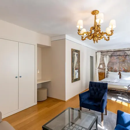 Boutiquehotel Amadeus-2