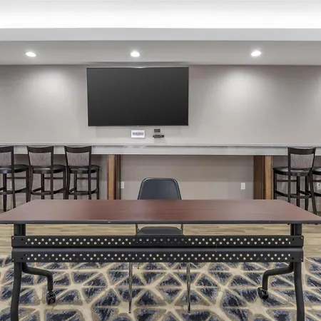 Best Western Plus Hotel At The Convention Center-2