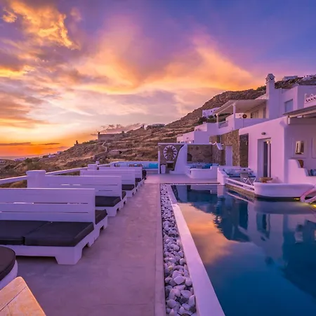 Flaskos Luxury Suites-2