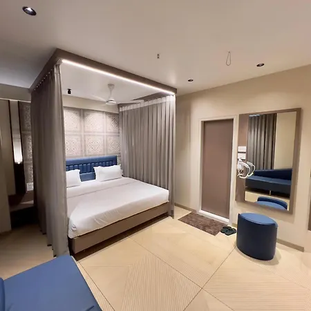 Hotel Grand Pragati-2