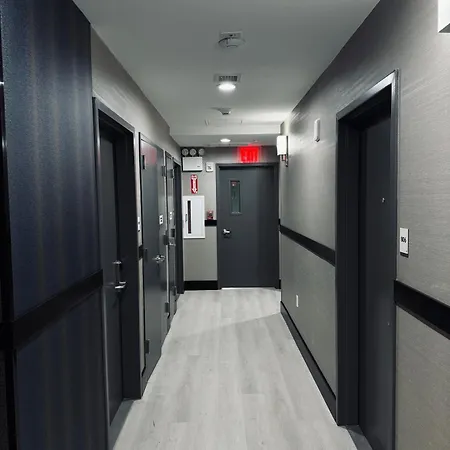 Capital Hotel Long Island City-2