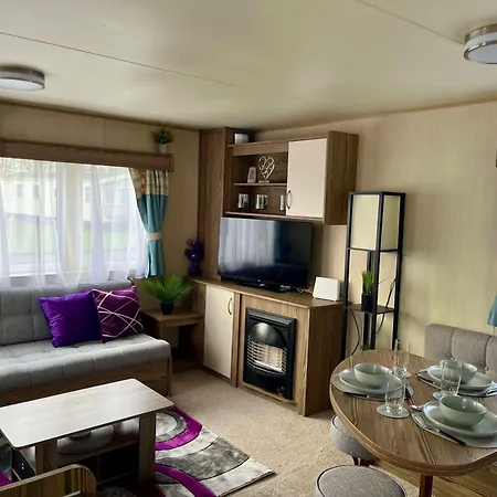 275 - Butlins Skegness, Pet Friendly And Wifi - Meadow Lakes Caravan & Lodge Hire-2