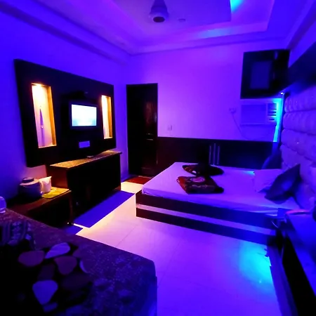 Peace Point Family Hotel By Akj-3