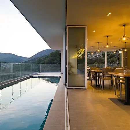 Sunset Shoreline Saranda - Sea View - Free Private Parking - Pool-2