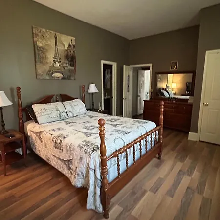 Graystone Manor-2