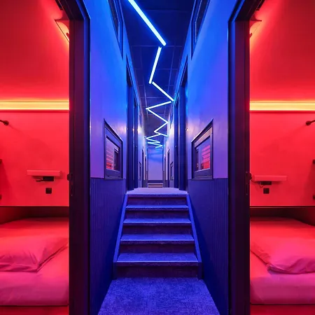 The Hyve Capsule Amsterdam-3