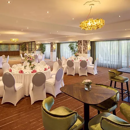 Hotel Moers Van Der Valk-2
