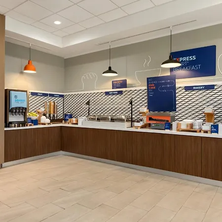 Holiday Inn Express Fort Lauderdale Airport South By Ihg-2