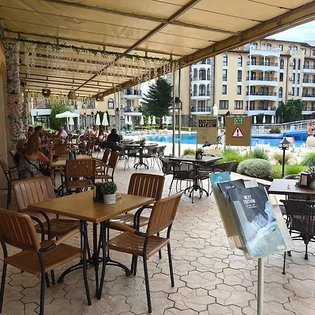 Holiday Apartcomplex Royal Sun-3