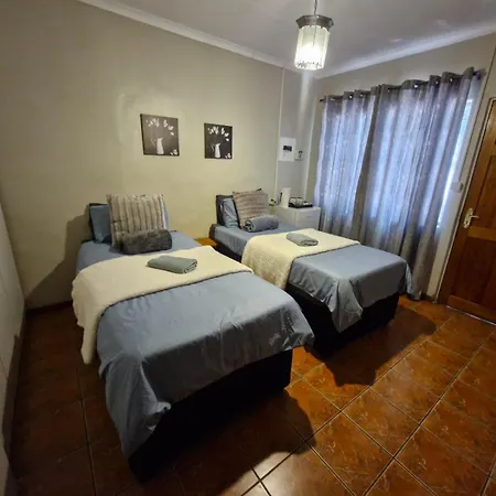 29B Zebra Street - Inhimwe Guesthouse-3