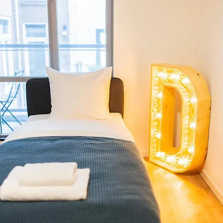 Alphabet Apartments - Prins Hendrikkade 10-2