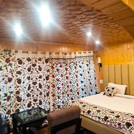 River Retreat Resort-3